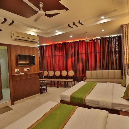 Hotel Haridev Roorkee Экстерьер фото