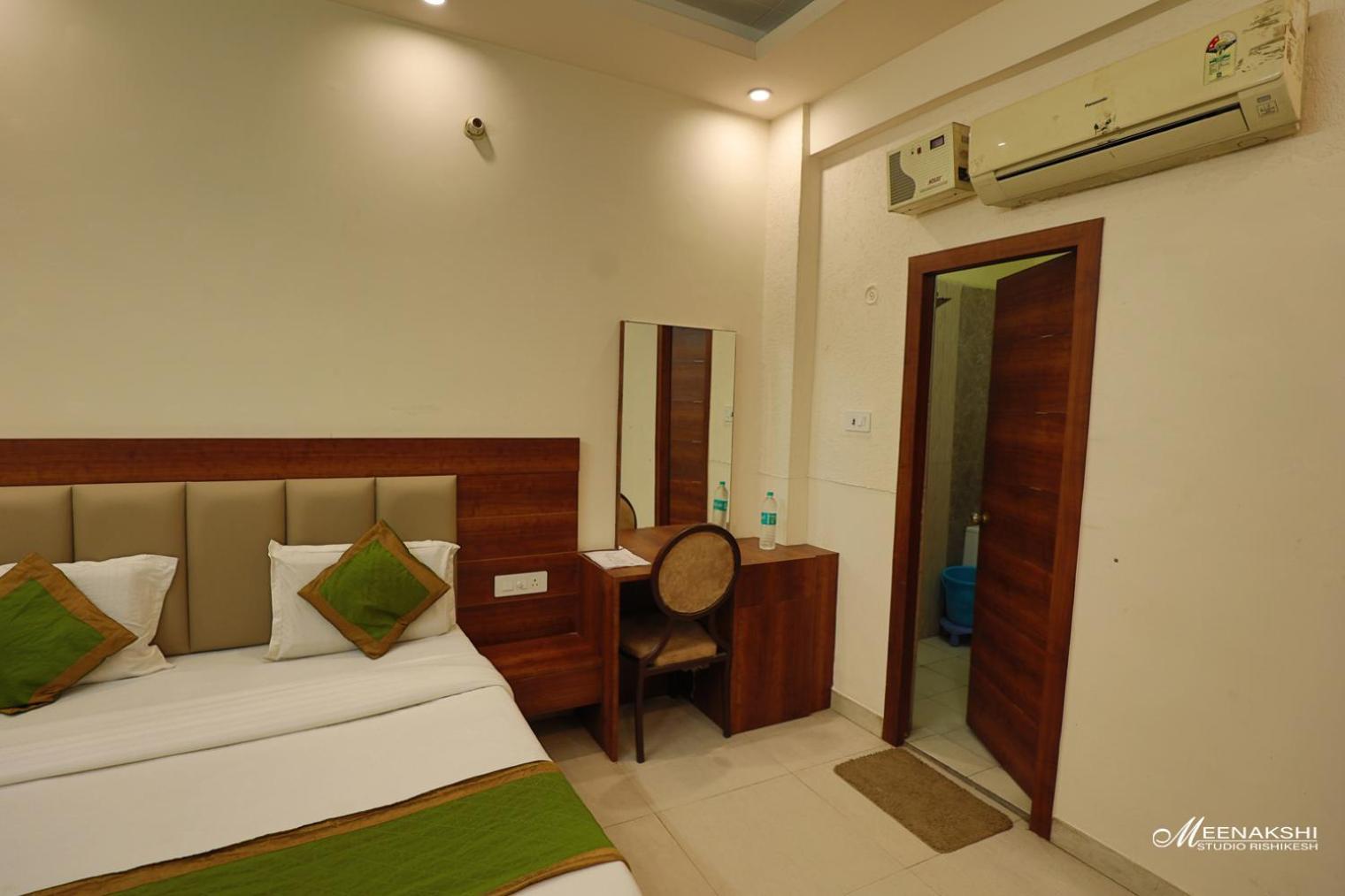 Hotel Haridev Roorkee Экстерьер фото