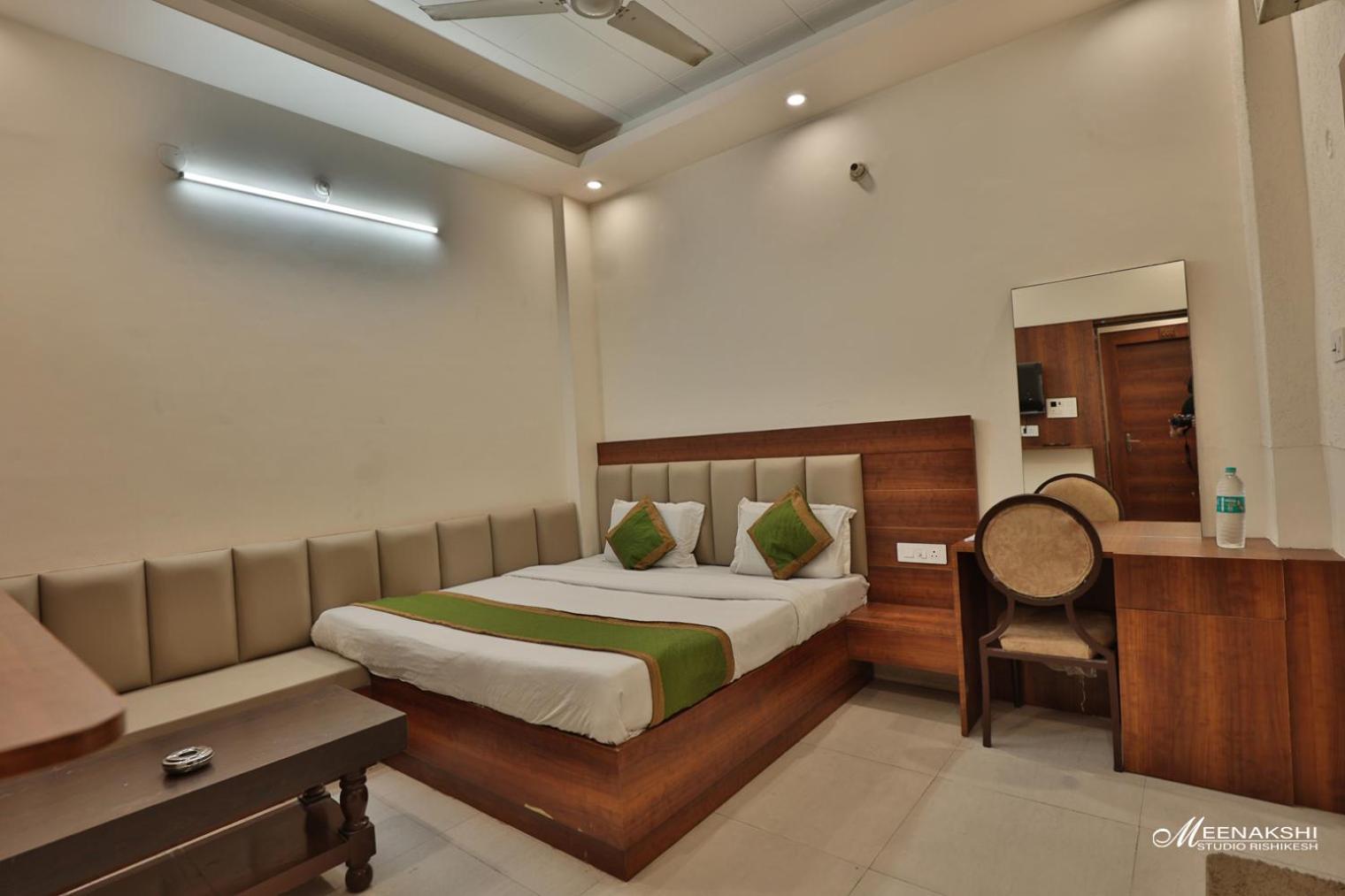 Hotel Haridev Roorkee Экстерьер фото